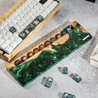 Kê tay gỗ kết hợp khay đựng keycap artisan thủ công. Custom Wrist Rest with Keycap Storage
