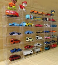 Kệ trưng bày xe mô hình bằng mica trong : kt cao 42cm x50 x 6cm