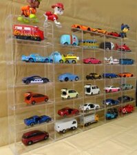 Kệ trưng bày xe mô hình bằng mica trong : kt cao 42cm x50 x 6cm