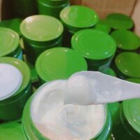 Kem body no1 100% từ nguyên liệu tự nhiên giúp làm trắng da, dưỡng ẩm  và cải thiện sắc tố da, kết hợp cùng với tắmtrắng