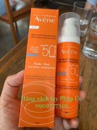 Kem chống nắng Avene chỉ số SPF 50+ dạng vòi xịt rất tiết kiệm và sạch sẽ khi sử dụng