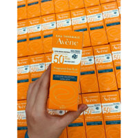 KEM CHỐNG NẮNG AVENE