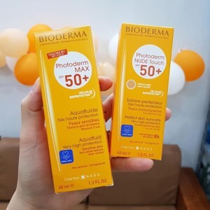 Kem chống nắng Bioderma Photoderm Max Aqua Fluide