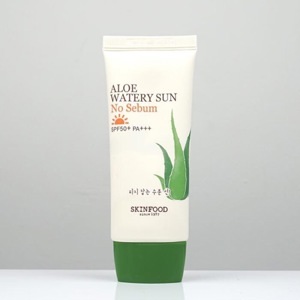 Kem Chống Nắng Dạng Kem Skinfood Aloe Watery Sun Daily SPF50+ PA+++ 100ml - 2178