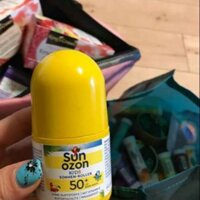 Kem chống nắng dạng lăn combo 2 chai