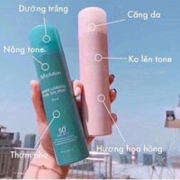 Kem chống nắng dạng xịt rất tiện lợi