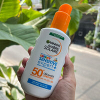 Kem Chống Nắng Dưỡng Ẩm Cho Bé Garnier Ambre Solaire Sensitive Expert+ SPF 50+ 150ml