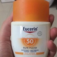 Kem chống nắng eucerin sun fluid