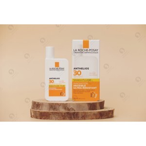 Kem chống nắng La Roche Posay Anthelios AC SPF 30 dành cho da dầu, da hỗn hợp