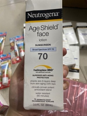 Kem chống nắng Neutrogena Age Shield Face Broad Spectrum Spf 70