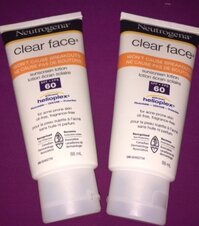 Kem chống nắng Neutrogena Clear Face Break-Out Free Liquid Lotion Sunscreen SPF 60 88ml