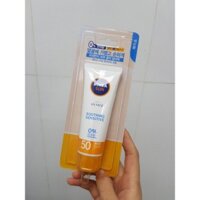 kem chống nắng Nivea soothing sensitive