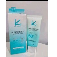 KEM CHỐNG NẮNG PHỔ RỘNG THẤM NHANH SPF50