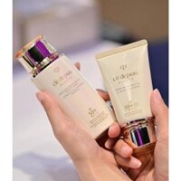 Kem chống nắng toàn thân  Clé de Peau Beauté ÉMULSION PROTECTRICE UV POUR LE CORPS