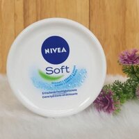 Kem chống nẻ Nivea Soft 200ml - Đức