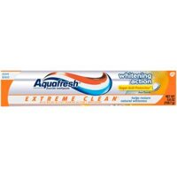 Kem đánh răng Aquafresh Whitening Action