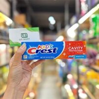 KEM ĐÁNH RĂNG HƯƠNG TRÁI CÂY TỰ NHIÊN CREST KIDS 130G CHO BÉ CỦA MỸ