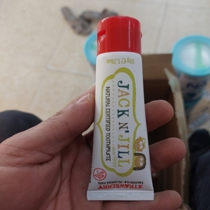 Kem đánh răng hữu cơ cho bé Jack n Jill - 50g