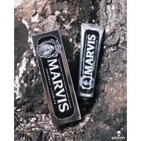 KEM ĐÁNH RĂNG MARVIS AMARELLI LICORICE TOOTHPASTE