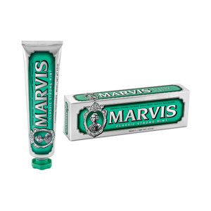 Kem đánh răng Marvis Classic Strong Mint (85g)