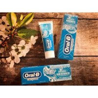 Kem đánh răng Oral B