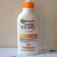 Kem dưỡng ẩm chống nắng Garnier Ambre Solaire LSF/FPS 20+