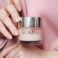 Kem dưỡng ẩm Clinique Moisture Surge 100hour Auto Replenishing Hydrator 50ml