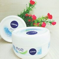 Kem dưỡng ẩm Nivea Soft 200ml