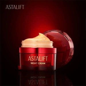 Kem dưỡng da ban đêm Astalift Night Cream đêm