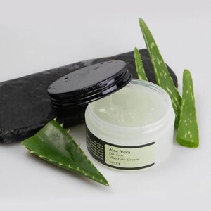 Kem dưỡng da Cosrx Aloe Vera Oil-Free Moisture Cream