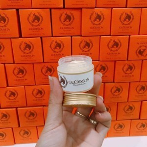 Kem Dưỡng Trắng Da Ngựa 9 Complex Guerisson Horse Oil Cream