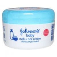 Kem dưỡng da Johnson Milk 50g