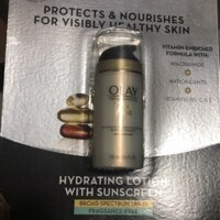 Kem dương da Olay Bạn ngày của Mỹ có độ chống nắng SPF 15, phù hợp nhân viên văn phòng công sở, giúp da mềm mại, trắng s
