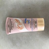 Kem dưỡng da tay Silky Hands của Nga