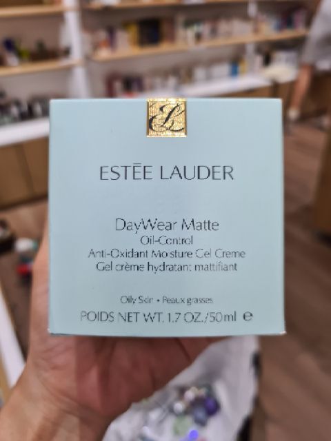 Kem dưỡng Estee Lauder Daywear Matte Oil Control (50ml)