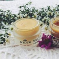 Kem dưỡng môi nuxe