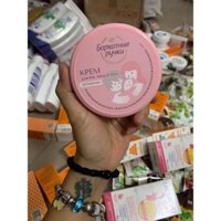 Kem dưỡng nẻ kpem