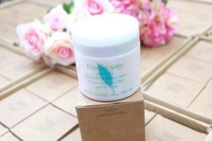 Kem dưỡng thể Elizabeth Arden Green Tea Honey Drops Body Cream