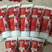 KEM DƯỠNG THỂ TRẮNG DA HỮU CƠ NATURA SIBERICA.