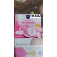 kem dưỡng trắng da  ban ngày nivea của Đức