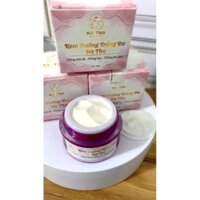 Kem dưỡng trắng da sau khi đã tái tạo da xong giúp da đều màu trắng mịn.