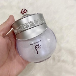 Kem dưỡng trắng và làm mờ các khuyết điểm - Whoo Whitening & Moisture Cream