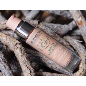 Kem lót dưỡng da dạng tinh chất Happy Light Matte Serum Bourjois