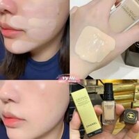 Kem nền Chanel Sublimage Ultimate Radiance-Generating Serum Foundation