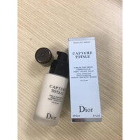 Kem nền che khuyết điểm Dior  Capture Totale