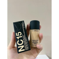 Kem nền MAC Studio Fix Fluid SPF 15 màu NC15 / C40 / NW18 / NC25 / NC12 / NC13 / N4.75 / NC5