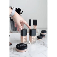 Kem nền Nars Light Reflecting Foundation 30ml & 10ml