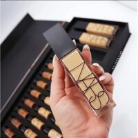 Kem nền Nars Light Reflecting 30ml