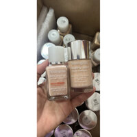Kem nền Neutrogena dùng cho da mụn và da nhạy cảm tone 20