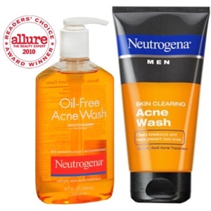 Kem nền Skin Clearing Oil Free Makeup Neutrogena